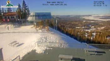 Weather camera view of Sunrise Park Resort 10650 ft elev.