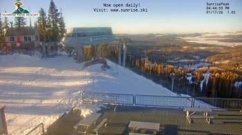 Weather camera view of Sunrise Park Resort 10650 ft elev.