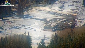 Weather camera view of Sunrise Park Resort 10650 ft elev.
