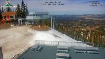 Weather camera view of Sunrise Park Resort 10650 ft elev.