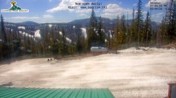 Weather camera view of Sunrise Park Resort 10650 ft elev.
