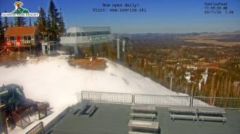 Weather camera view of Sunrise Park Resort 10650 ft elev.