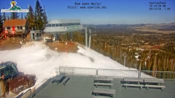 Weather camera view of Sunrise Park Resort 10650 ft elev.