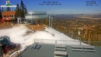 Weather camera view of Sunrise Park Resort 10650 ft elev.