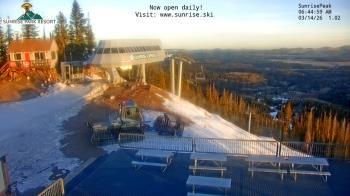Weather camera view of Sunrise Park Resort 10650 ft elev.