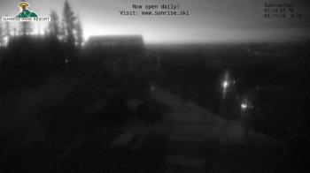 Weather camera view of Sunrise Park Resort 10650 ft elev.