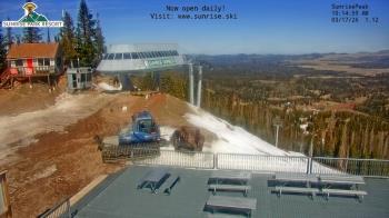 Weather camera view of Sunrise Park Resort 10650 ft elev.