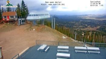 Weather camera view of Sunrise Park Resort 10650 ft elev.