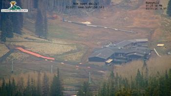 Weather camera view of Sunrise Park Resort 10650 ft elev.