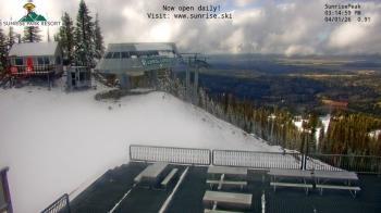 Weather camera view of Sunrise Park Resort 10650 ft elev.