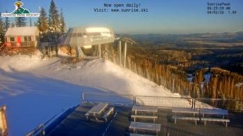 Weather camera view of Sunrise Park Resort 10650 ft elev.
