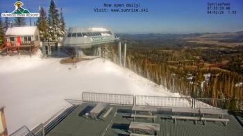 Weather camera view of Sunrise Park Resort 10650 ft elev.
