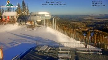 Weather camera view of Sunrise Park Resort 10650 ft elev.