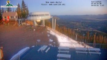 Weather camera view of Sunrise Park Resort 10650 ft elev.