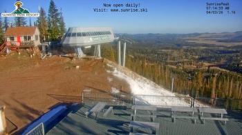 Weather camera view of Sunrise Park Resort 10650 ft elev.
