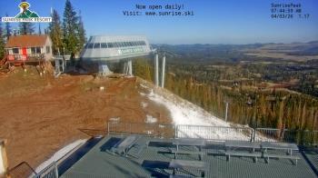 Weather camera view of Sunrise Park Resort 10650 ft elev.