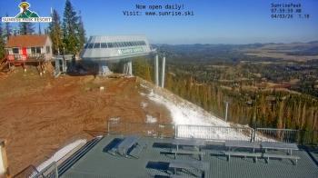 Weather camera view of Sunrise Park Resort 10650 ft elev.
