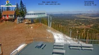 Weather camera view of Sunrise Park Resort 10650 ft elev.