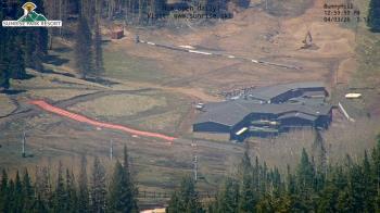 Weather camera view of Sunrise Park Resort 10650 ft elev.