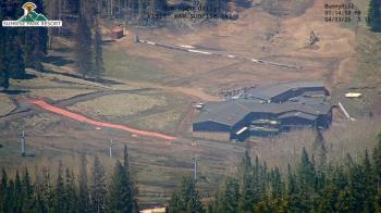 Weather camera view of Sunrise Park Resort 10650 ft elev.