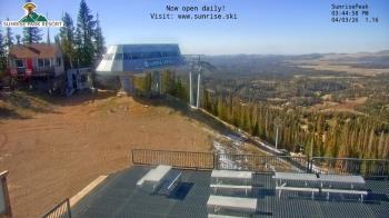 Weather camera view of Sunrise Park Resort 10650 ft elev.