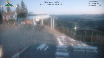 Weather camera view of Sunrise Park Resort 10650 ft elev.
