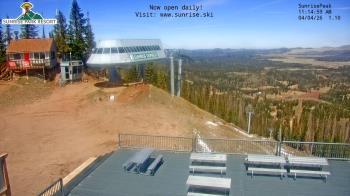 Weather camera view of Sunrise Park Resort 10650 ft elev.