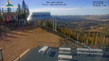 Weather camera view of Sunrise Park Resort 10650 ft elev.