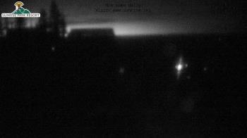 Weather camera view of Sunrise Park Resort 10650 ft elev.
