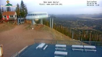 Weather camera view of Sunrise Park Resort 10650 ft elev.