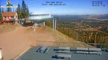 Weather camera view of Sunrise Park Resort 10650 ft elev.