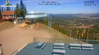 Weather camera view of Sunrise Park Resort 10650 ft elev.