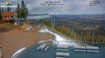Weather camera view of Sunrise Park Resort 10650 ft elev.
