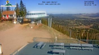 Weather camera view of Sunrise Park Resort 10650 ft elev.