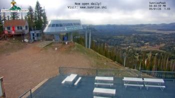 Weather camera view of Sunrise Park Resort 10650 ft elev.