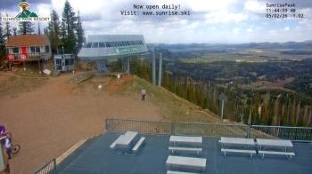Weather camera view of Sunrise Park Resort 10650 ft elev.