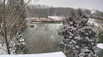Weather camera view of German School of Washington.
