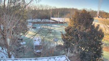 Weather camera view of German School of Washington.