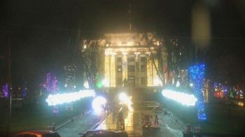 Weather camera view of Prescott Courthouse Square.