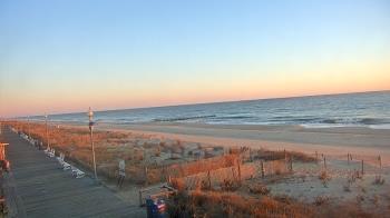 Weather camera view of Boardwalk Plaza Hotel.