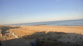 Weather camera view of Boardwalk Plaza Hotel.