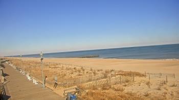 Weather camera view of Boardwalk Plaza Hotel.