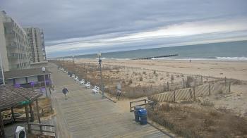 Weather camera view of Boardwalk Plaza Hotel.