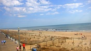 Weather camera view of Boardwalk Plaza Hotel.