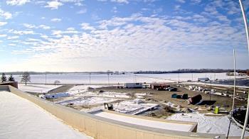 Weather camera view of North Putnam MS.