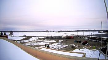 Weather camera view of North Putnam MS.