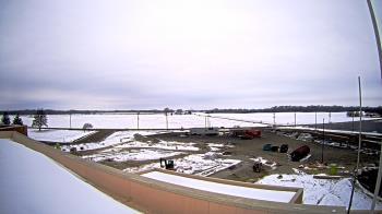 Weather camera view of North Putnam MS.