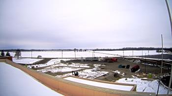 Weather camera view of North Putnam MS.