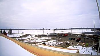 Weather camera view of North Putnam MS.