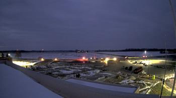 Weather camera view of North Putnam MS.